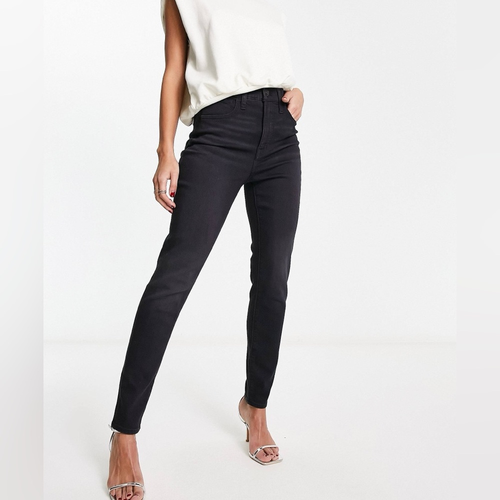 MADEWELL 8"  Skinny Carbondale Black Stretchy Jeans Size 29. High Waist/ EUC
